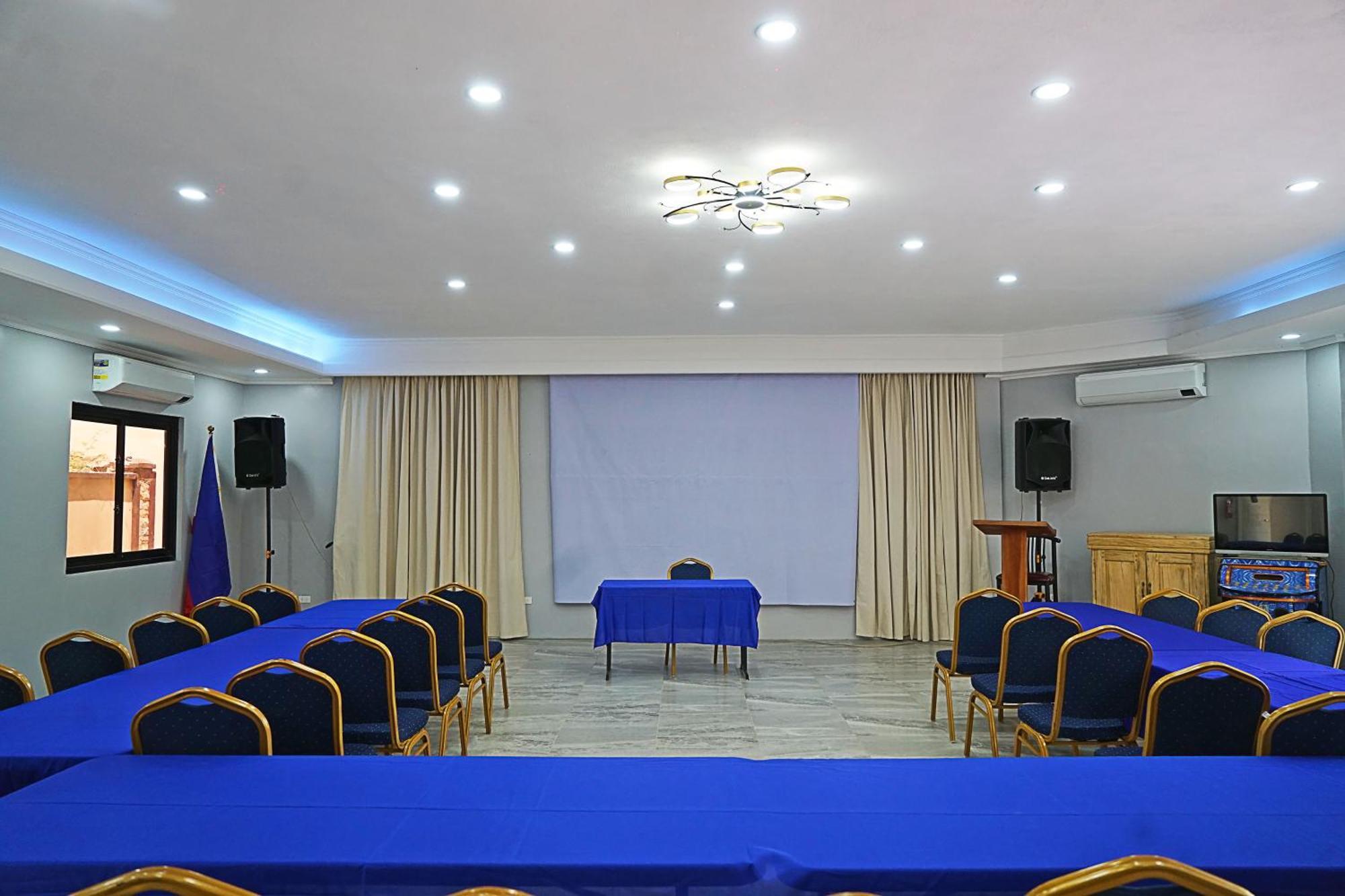 Bella Vista Resort Naguilian Экстерьер фото